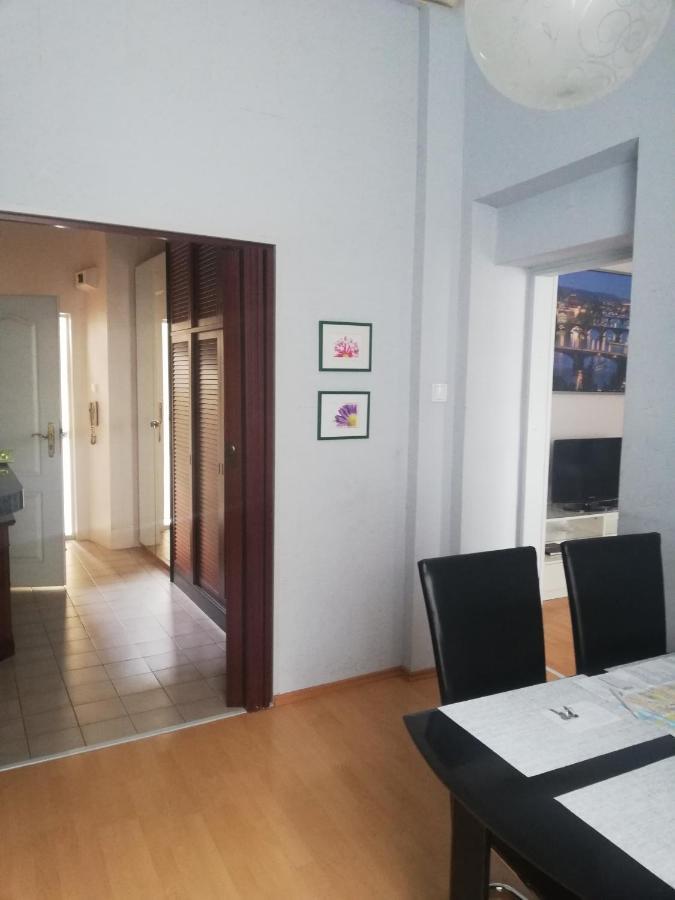 Apartment Karolina Прага Экстерьер фото